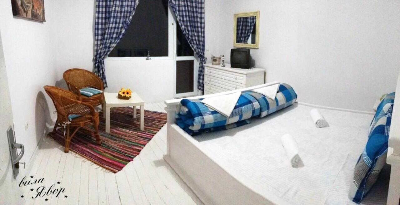 Hotel Yavor Tsarevo Quarto foto